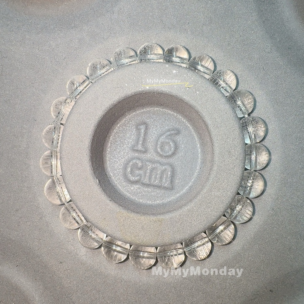 Clear Quartz Bracelet with Hah Taew 8mm - Picture 5 of 9